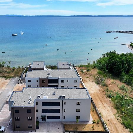 Deluxe Apartments Privlaka On The Sand Екстериор снимка