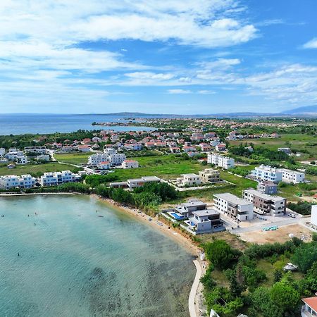 Deluxe Apartments Privlaka On The Sand Екстериор снимка