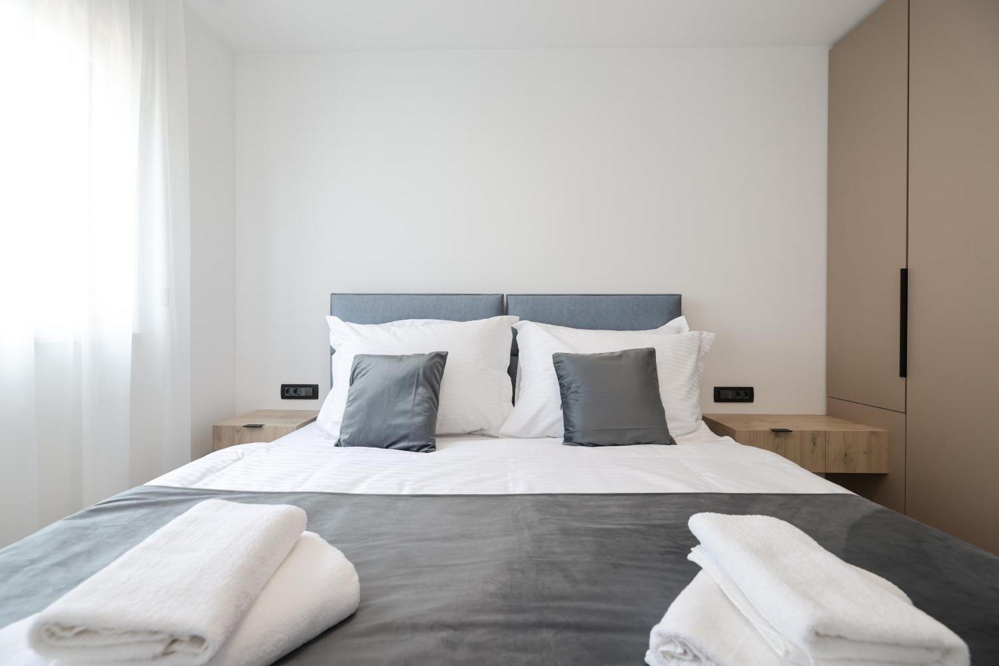 Deluxe Apartments Privlaka On The Sand Стая снимка