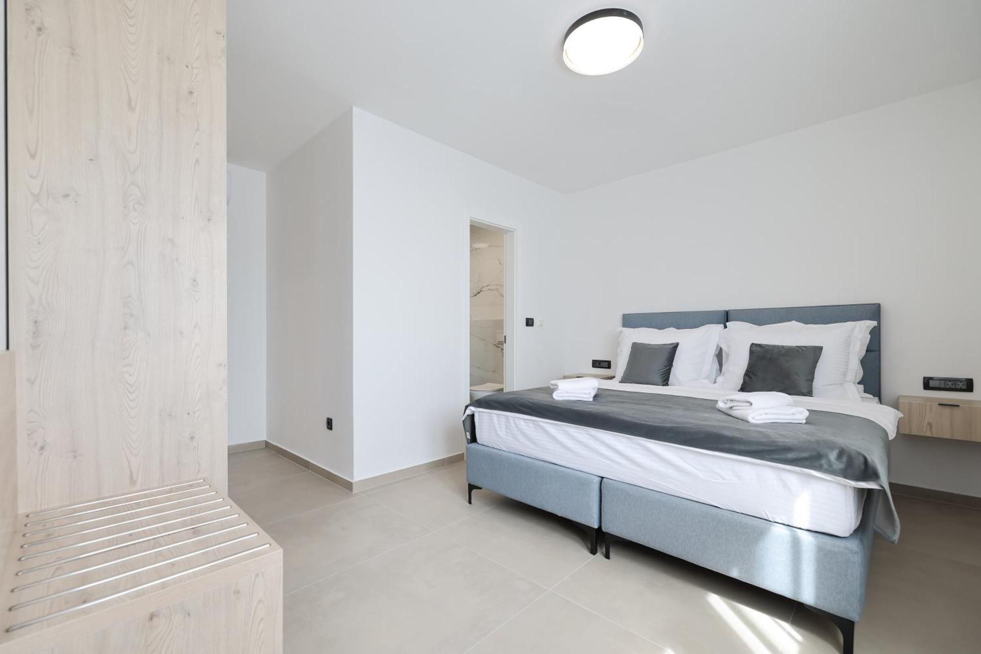 Deluxe Apartments Privlaka On The Sand Стая снимка