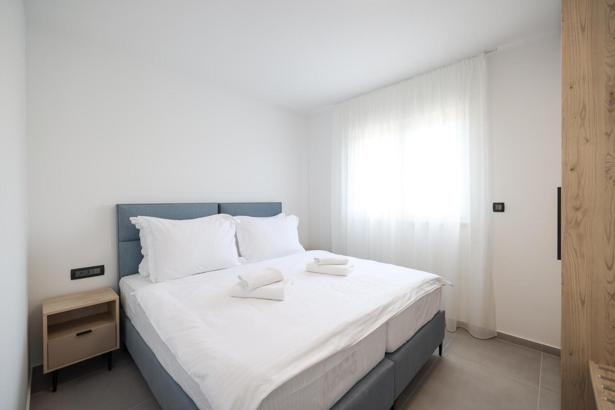 Deluxe Apartments Privlaka On The Sand Стая снимка