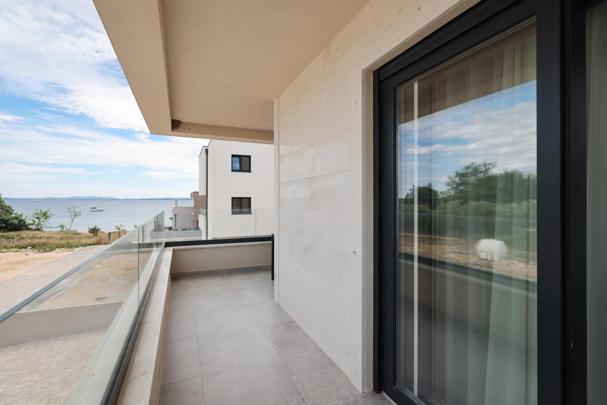 Deluxe Apartments Privlaka On The Sand Стая снимка