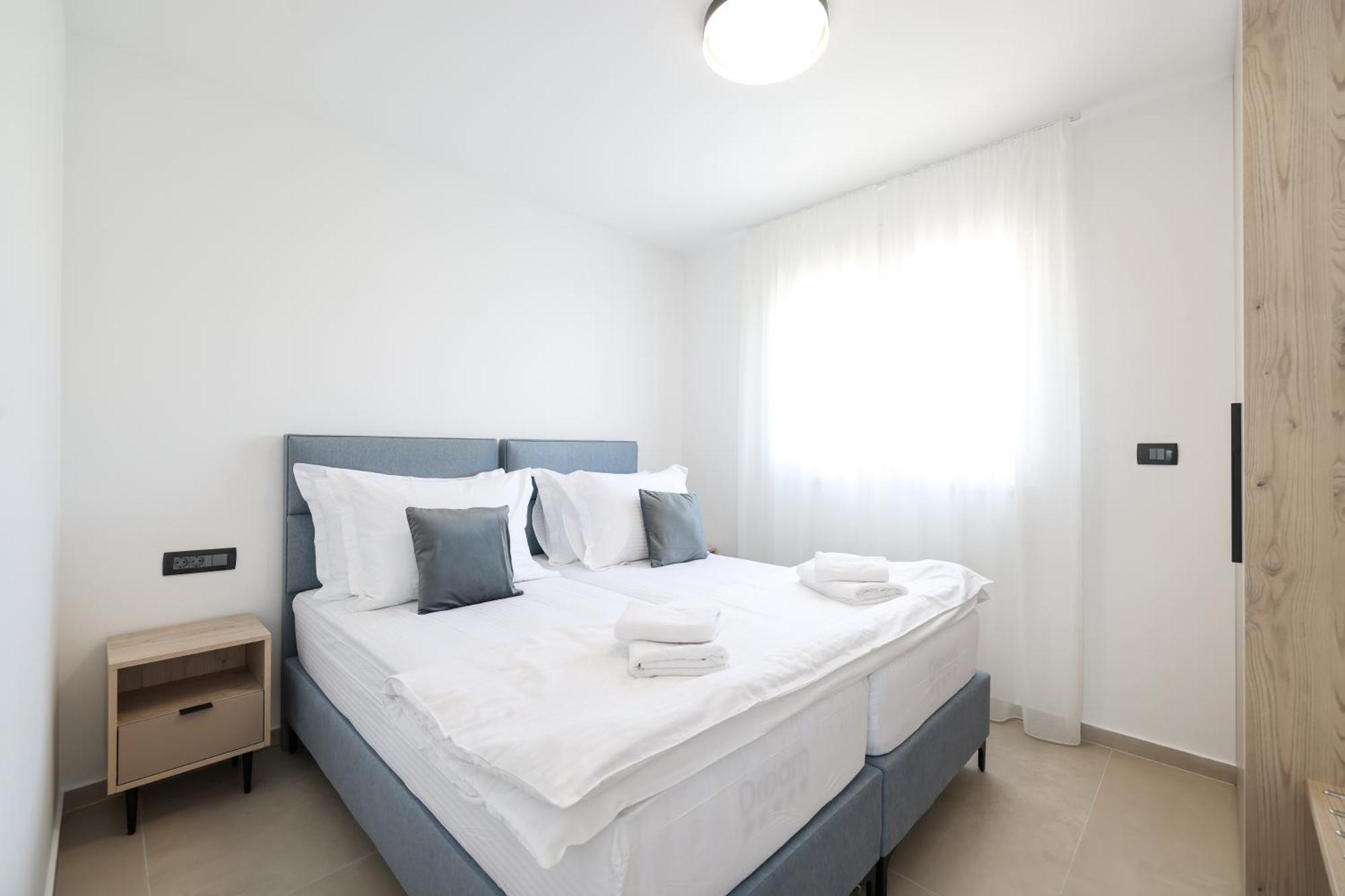 Deluxe Apartments Privlaka On The Sand Стая снимка