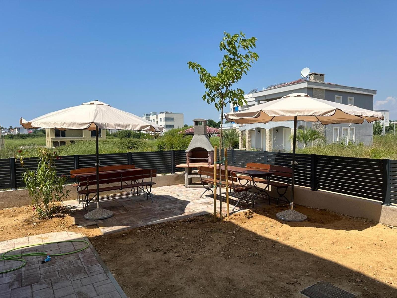 Deluxe Apartments Privlaka On The Sand Екстериор снимка